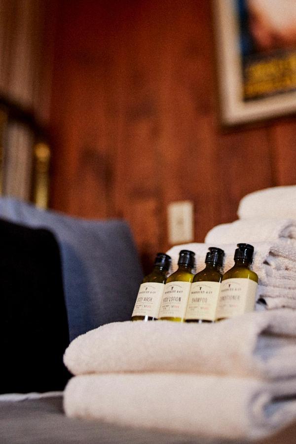 Hotel Crew'S Quarters Boarding House - Caters To Men Provincetown Exterior foto