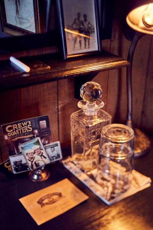 Hotel Crew'S Quarters Boarding House - Caters To Men Provincetown Exterior foto